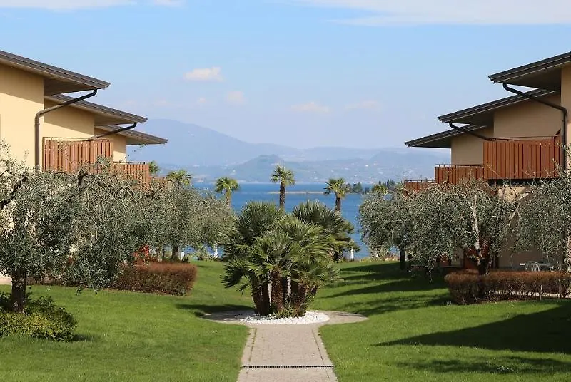 Onda Blu Resort Manerba del Garda 4*,  İtalya