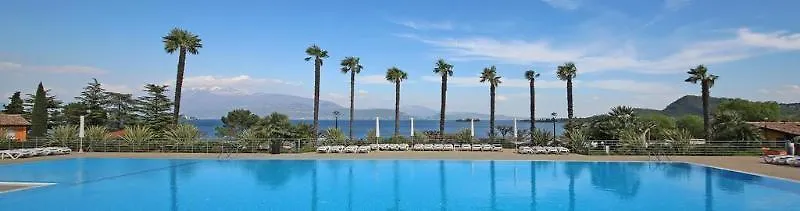 Апарт-отель Onda Blu Resort Манерба-дель-Гарда