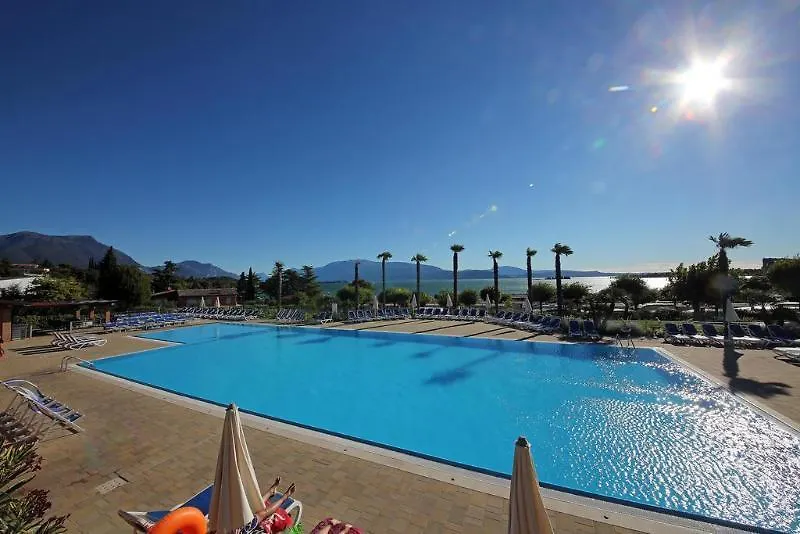 Onda Blu Resort Manerba del Garda 4*,