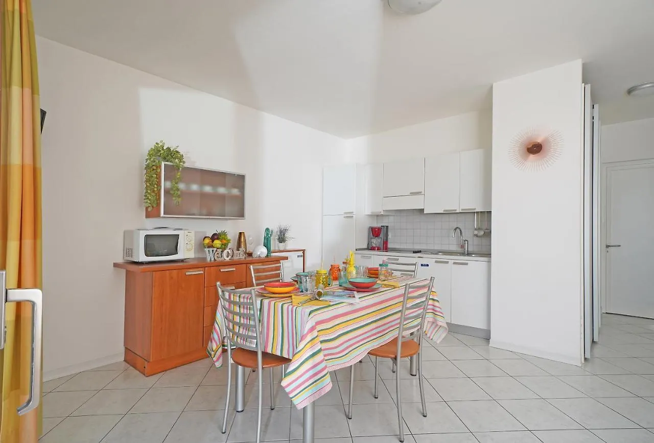 Onda Blu Resort Manerba del Garda 4*,  İtalya