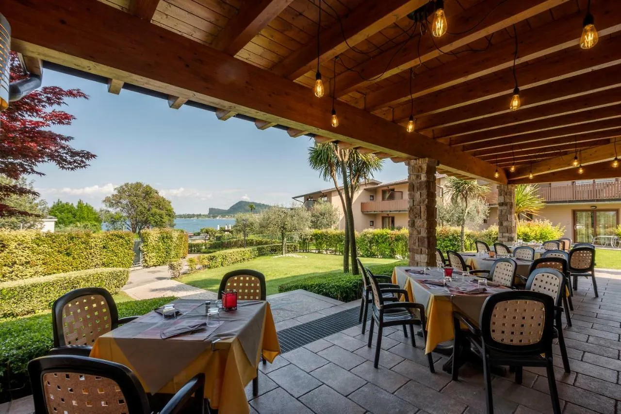 Onda Blu Resort Manerba del Garda 4*,  İtalya