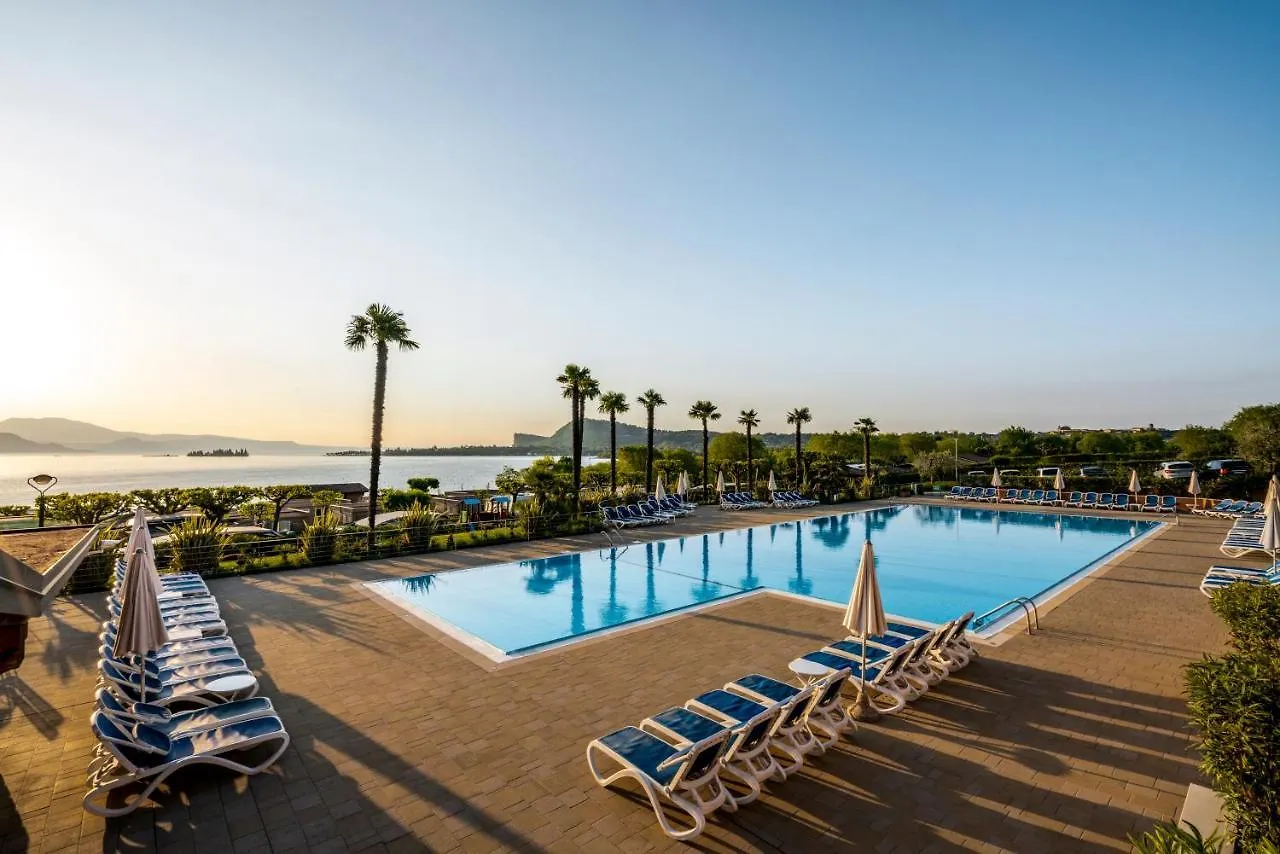 Onda Blu Resort Манерба-дель-Гарда Апарт-отель