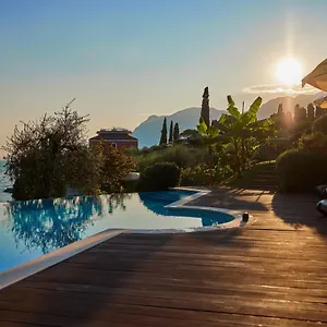 https://hotel-maximilian-malcesine.hotelinveneto.com