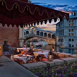 https://al-ponte-antico.hotelslidodijesolo.com