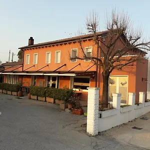https://locanda-mirafiori.hotelinveneto.com